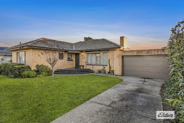 13 Gordon Street — photo from Elders Real Estate Albury/Wodonga