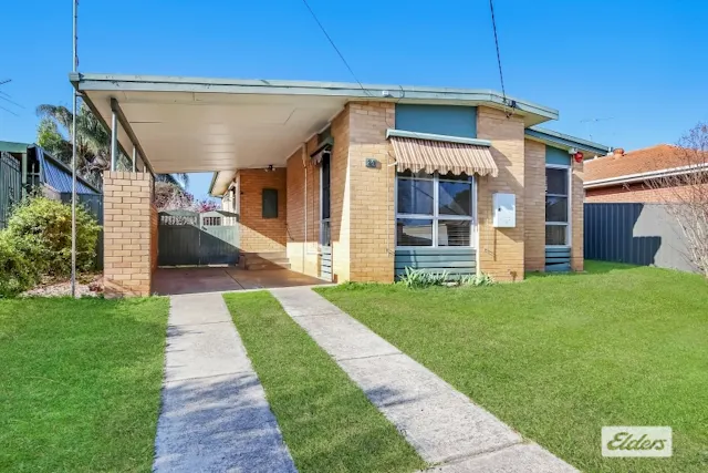 24 Wornes Drive — photo from Elders Real Estate Albury/Wodonga