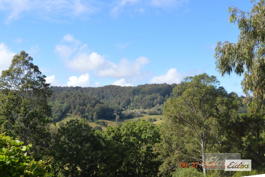 8 Thompson Road, Ross Creek, QLD, 4570 - Image 25
