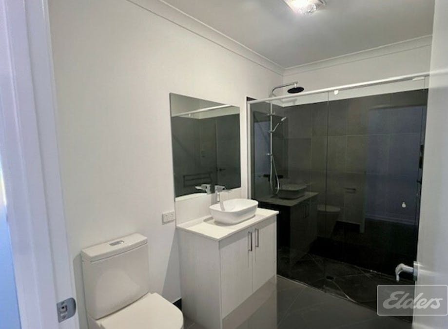 37 Excalibur Crescent, Southside, QLD, 4570 - Image 7