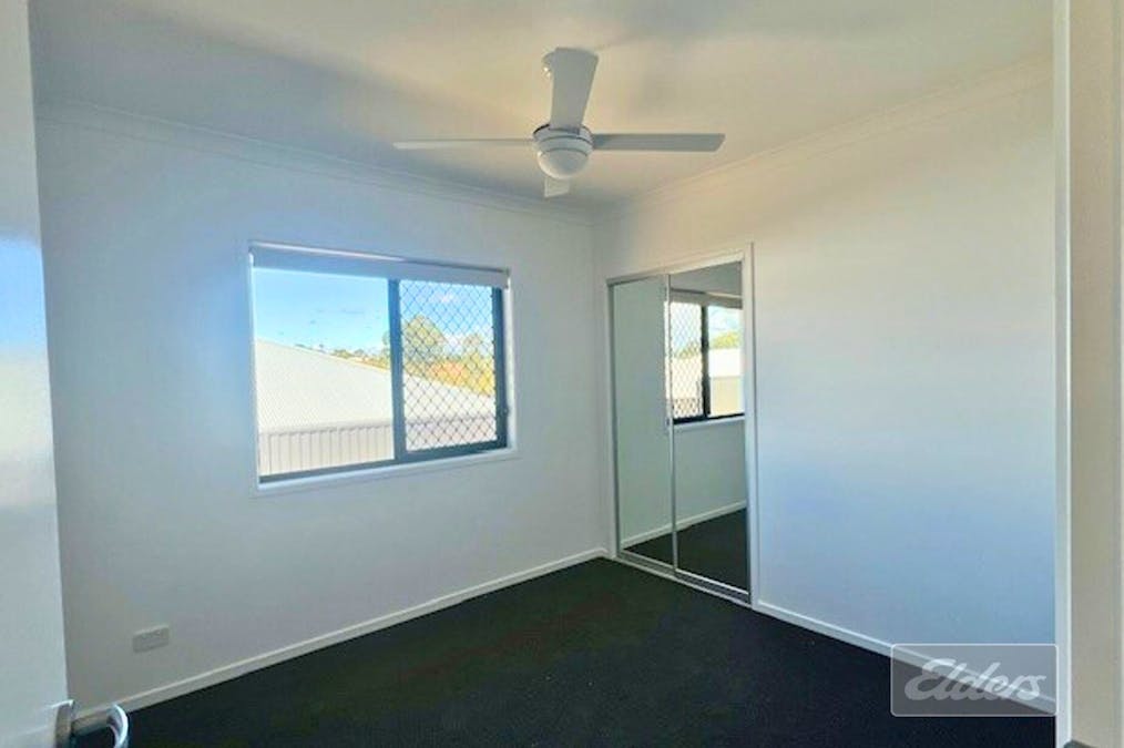 37 Excalibur Crescent, Southside, QLD, 4570 - Image 8