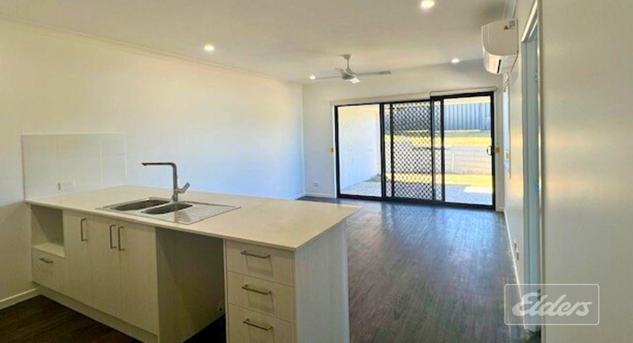 37 Excalibur Crescent, Southside, QLD, 4570 - Image 13