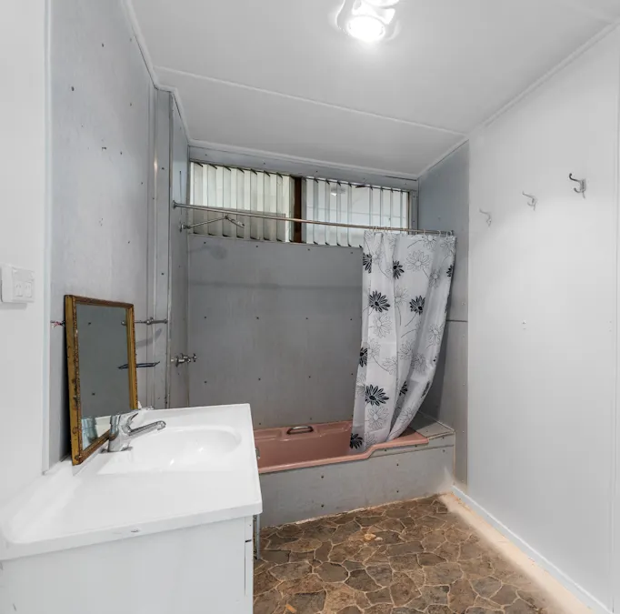 21 Bridge Street, Kilkivan, QLD, 4600 - Image 16