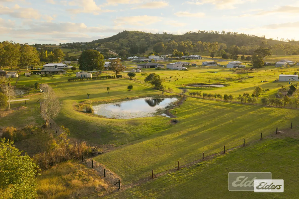Vantage Road — photo 8 of 11