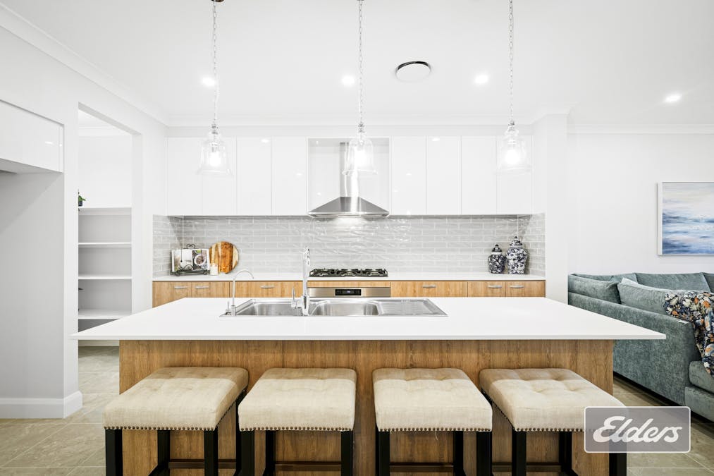 14 Flemington Parkway, Box Hill, NSW, 2765 - Image 4