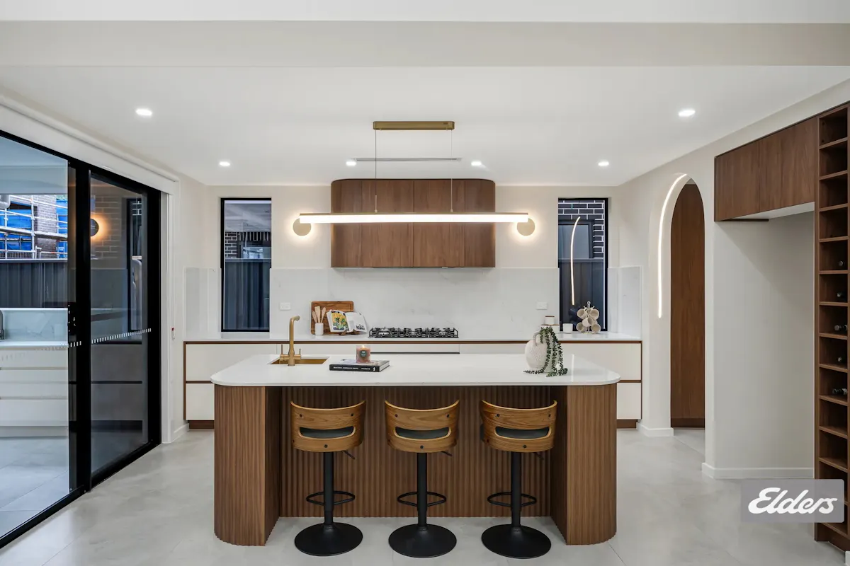 13 Tipperary Street — photo 3 of 16