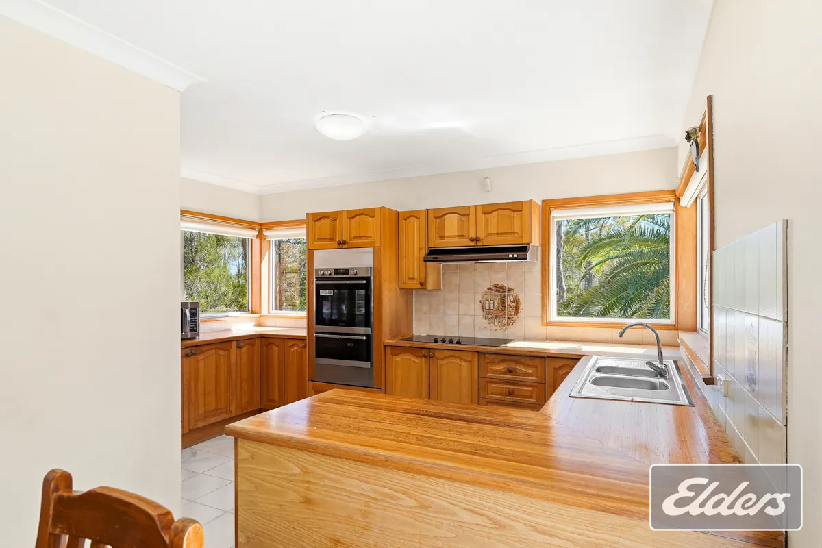 273 Saunders Road — photo 17 of 28