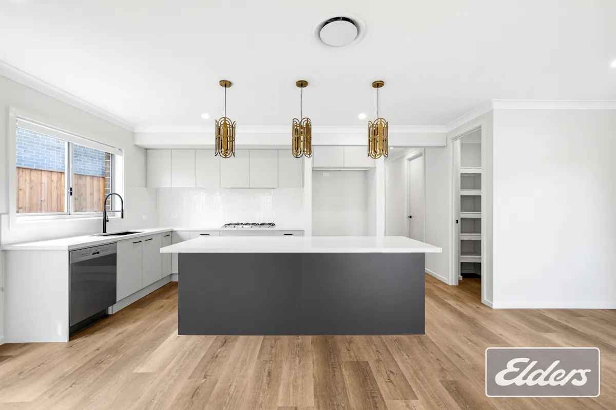 8 Hubert Street — photo 3 of 9