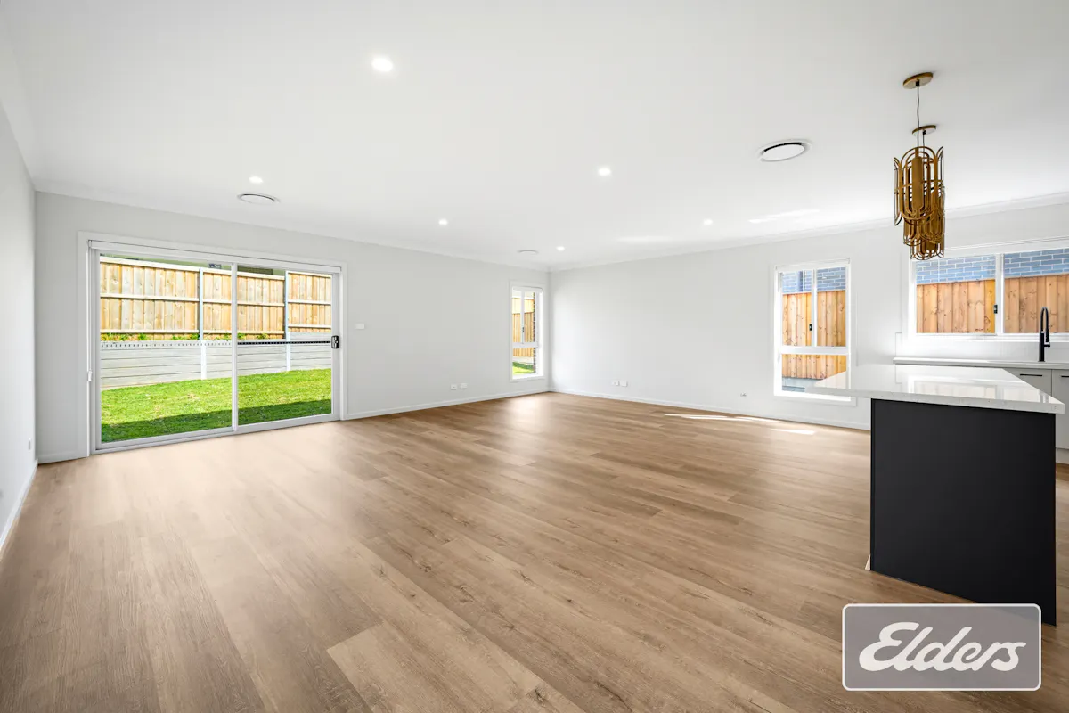 8 Hubert Street — photo 2 of 9