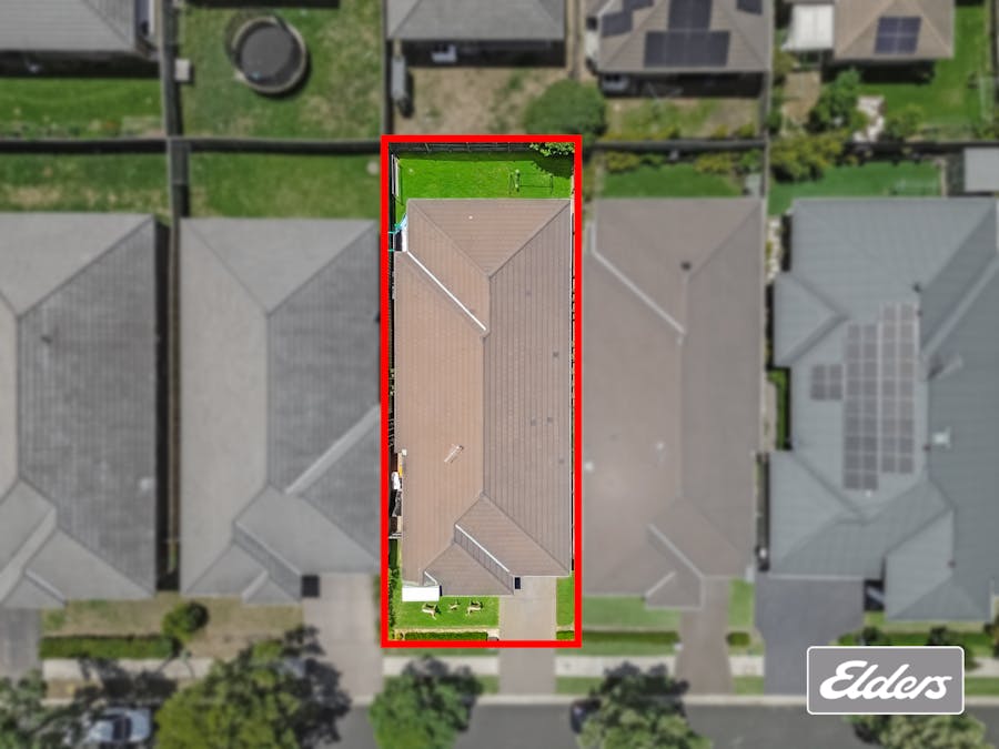 15 Sugarloaf Crescent, Colebee, NSW, 2761 - Image 15