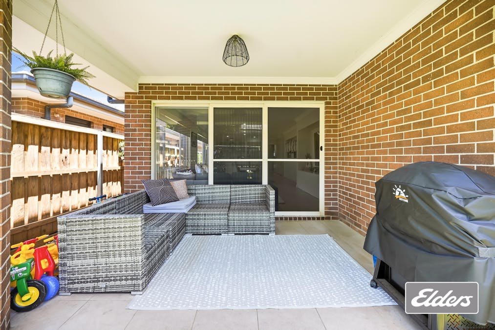 15 Sugarloaf Crescent, Colebee, NSW, 2761 - Image 21