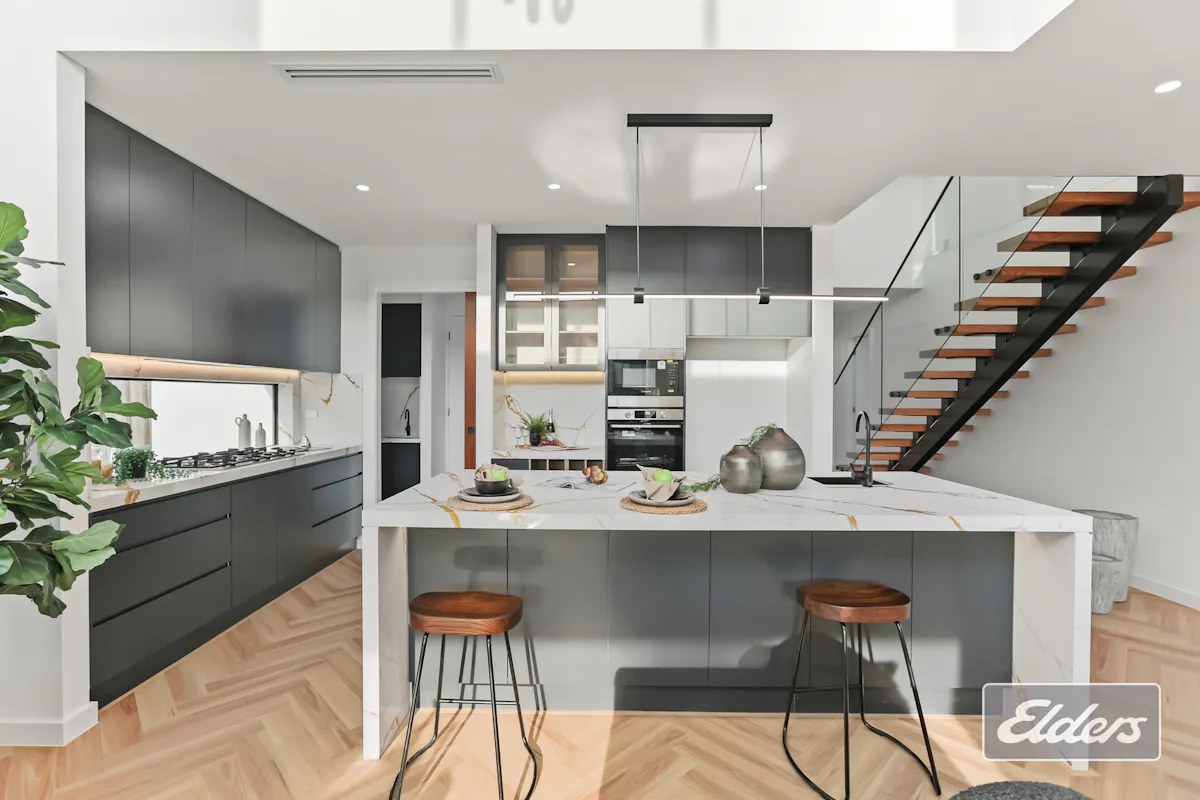 35 Aaron Street — photo 2 of 30