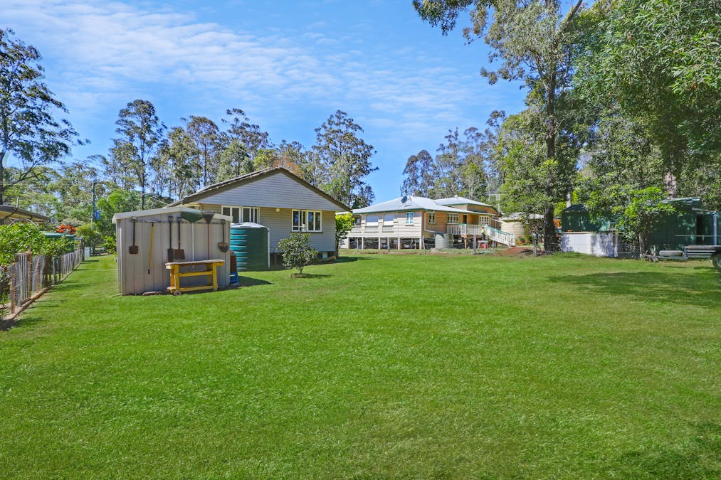 27 BLACKBUTT Street, Blackbutt, QLD, 4314 - Image 16