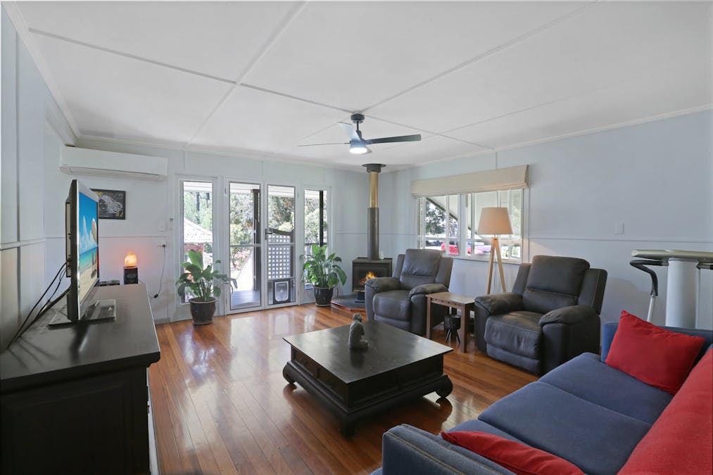 27 BLACKBUTT Street, Blackbutt, QLD, 4314 - Image 28