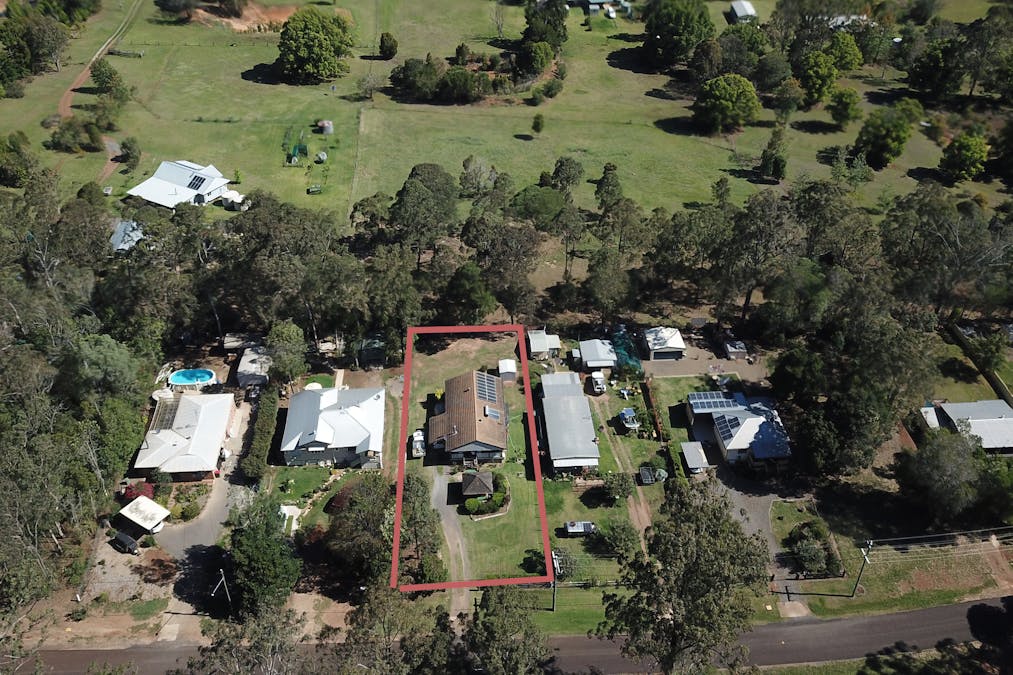 27 BLACKBUTT Street, Blackbutt, QLD, 4314 - Image 31