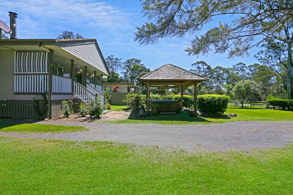 27 BLACKBUTT Street, Blackbutt, QLD, 4314 - Image 4