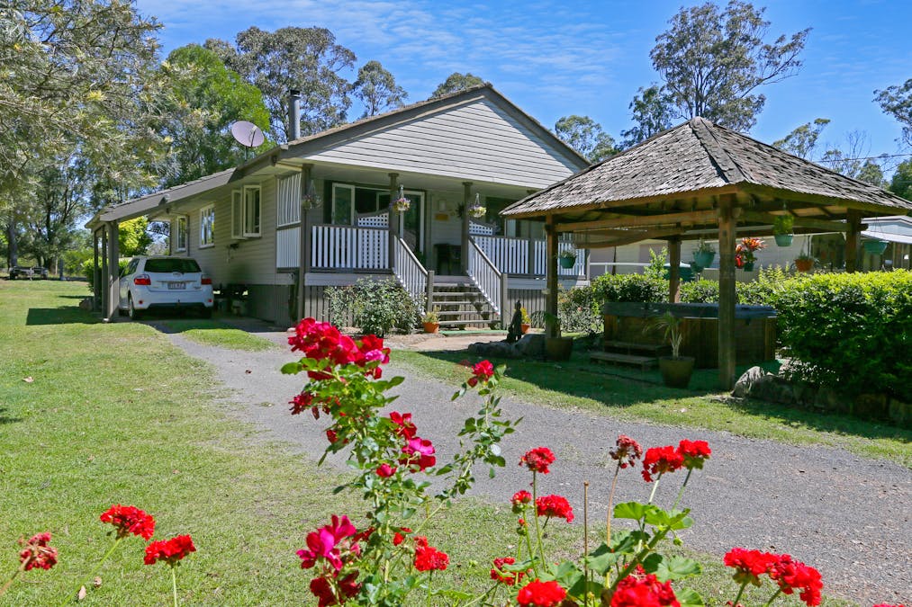 27 BLACKBUTT Street, Blackbutt, QLD, 4314 - Image 12