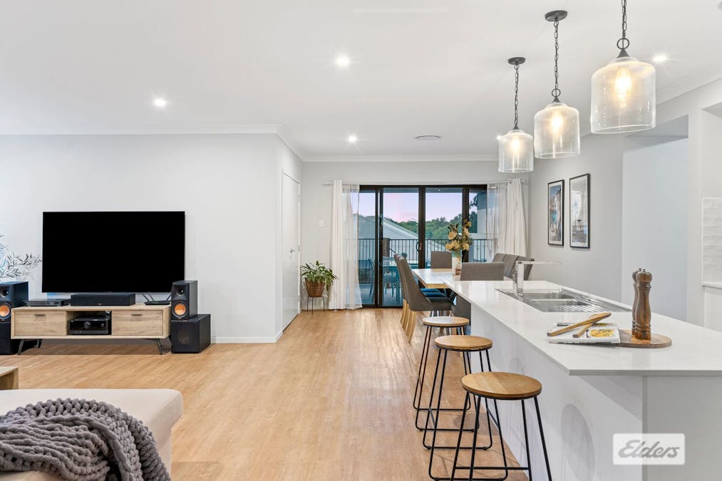 30 Vanstone Way, Redland Bay, QLD, 4165 - Image 8