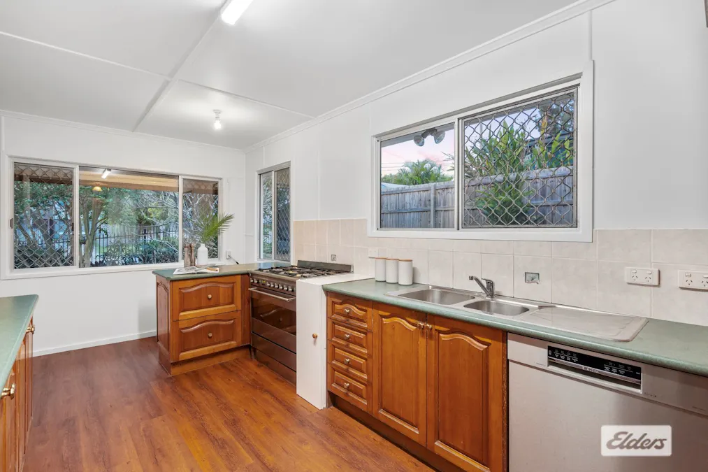 70 Roseneath Parade, Wynnum West, QLD, 4178 - Image 6
