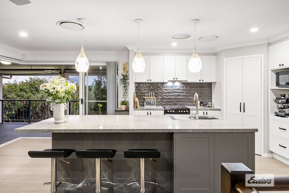 14 Keirnan Street, Redland Bay, QLD, 4165 - Image 5