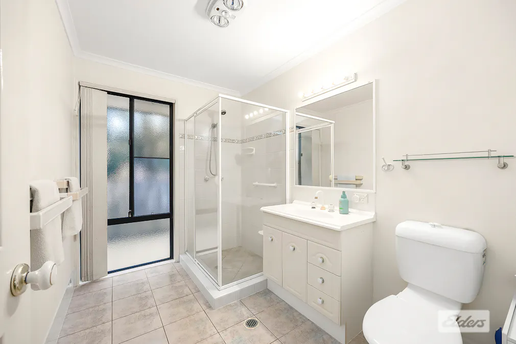 8 Roger Court, Redland Bay, QLD, 4165 - Image 10