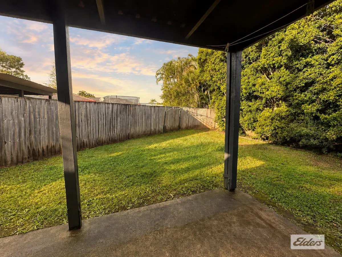 2/1 Westburn Court — photo 6 of 7