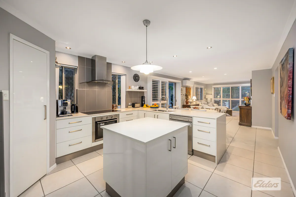 13 Kimbolton Drive — photo 7 of 25