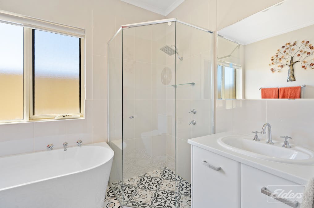 51 Britannia Parade, Hindmarsh Island, SA, 5214 - Image 23