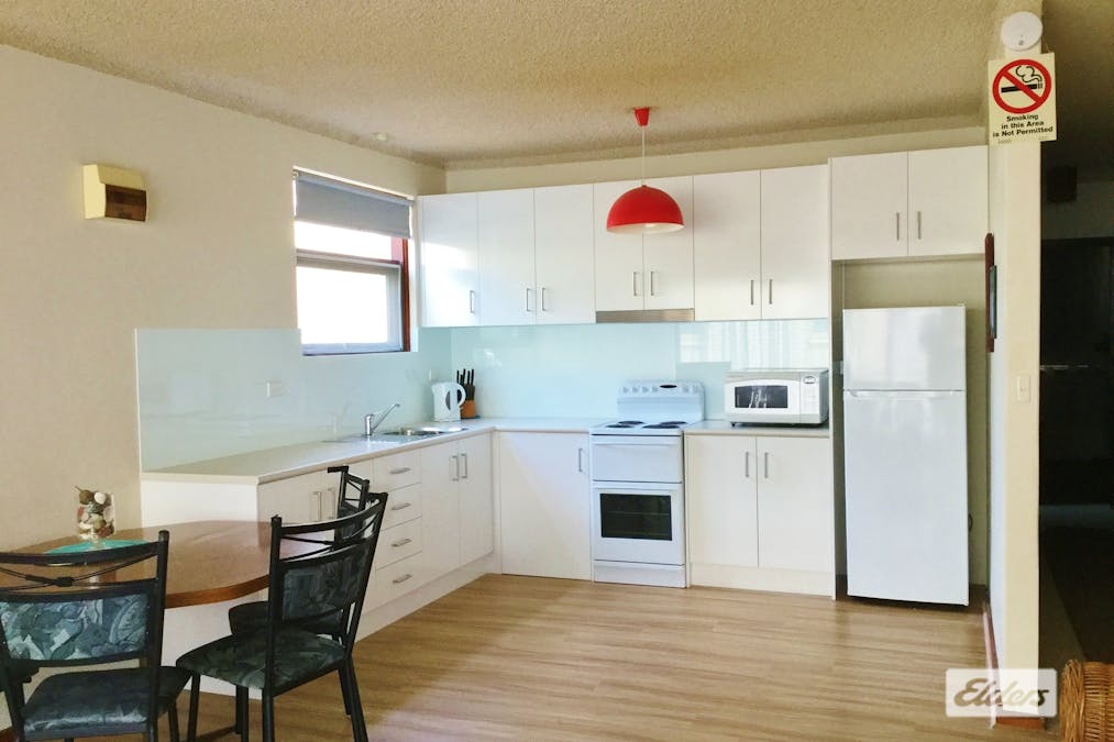 12/30 Esplanade , Victor Harbor, SA, 5211 - Image 2