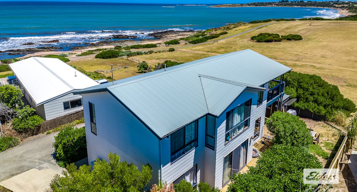 27 Seaview Avenue, Middleton, SA, 5213 - Image 1