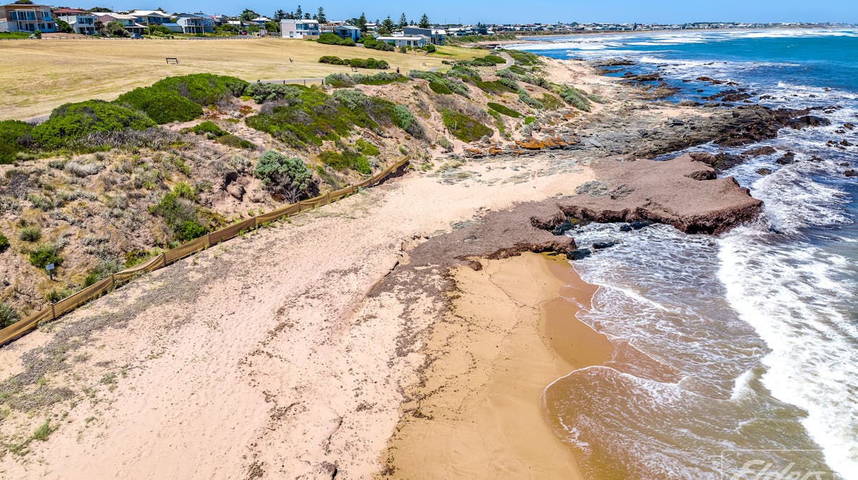 27 Seaview Avenue, Middleton, SA, 5213 - Image 24