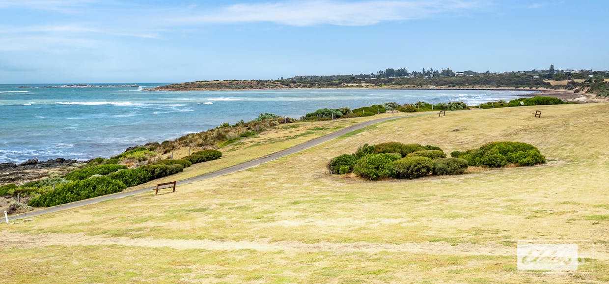 27 Seaview Avenue, Middleton, SA, 5213 - Image 26