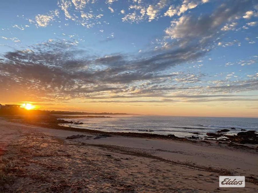 27 Seaview Avenue, Middleton, SA, 5213 - Image 29