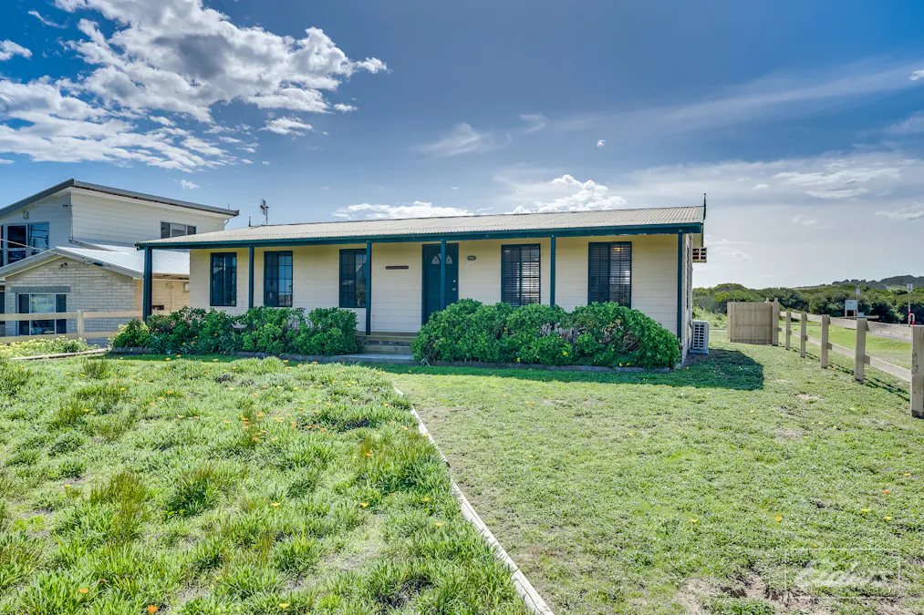 24 Newell Avenue, Middleton, SA, 5213 - Image 2