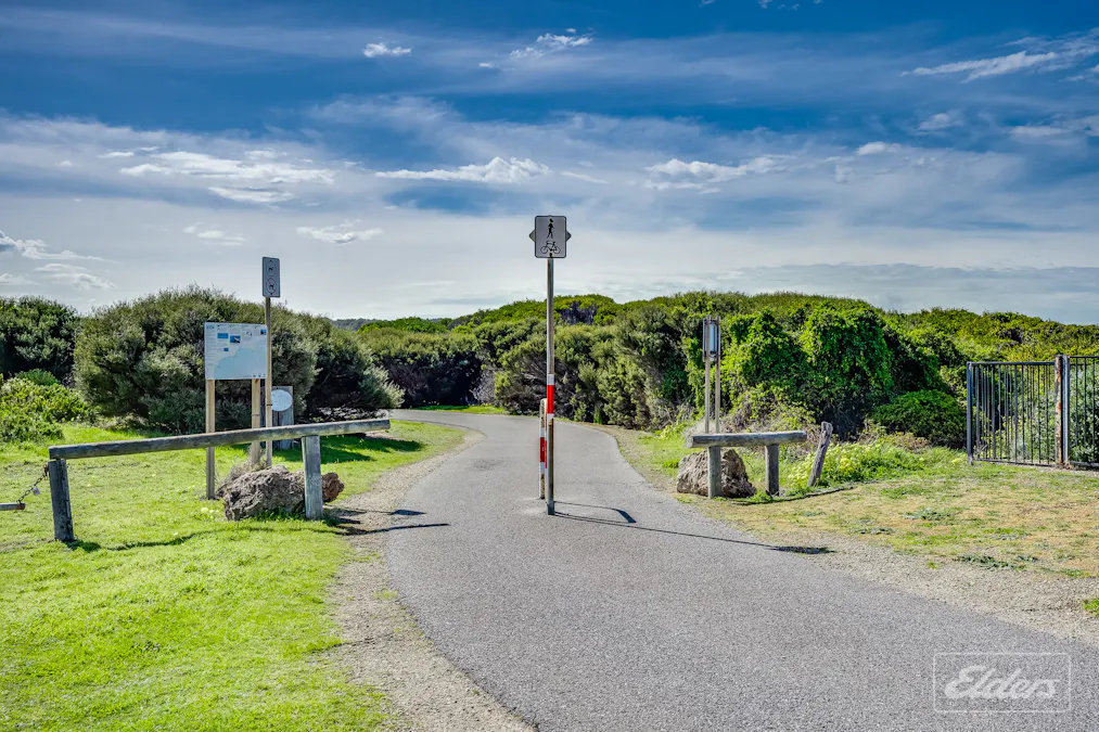 24 Newell Avenue, Middleton, SA, 5213 - Image 30