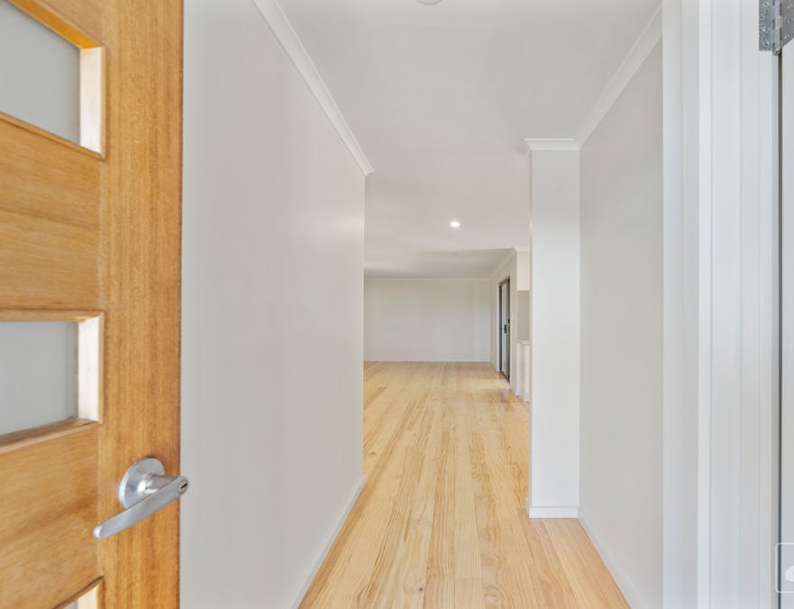 5 Bryant Crescent, Goolwa Beach, SA, 5214 - Image 2