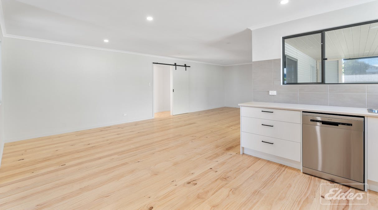 5 Bryant Crescent, Goolwa Beach, SA, 5214 - Image 3