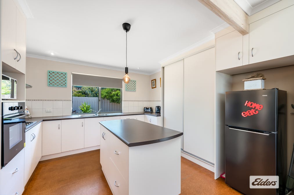 10 Glen Allen Road, Middleton, SA, 5213 - Image 8