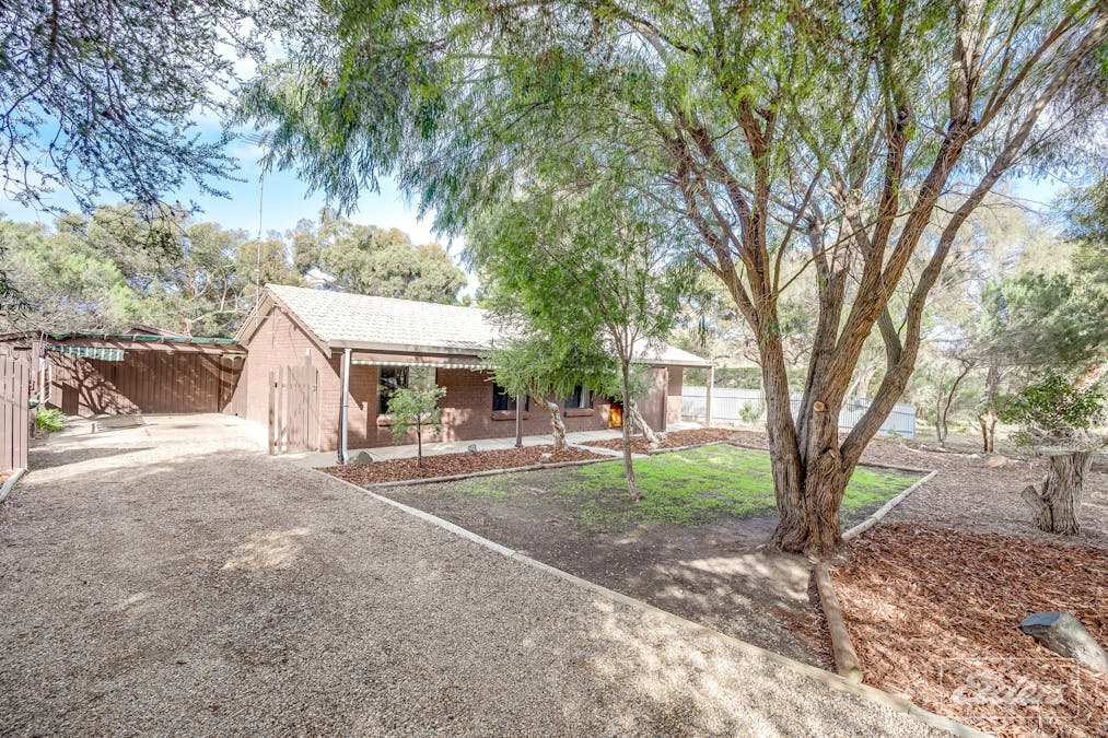 36 Bradford Road, Goolwa Beach, SA, 5214 - Image 1