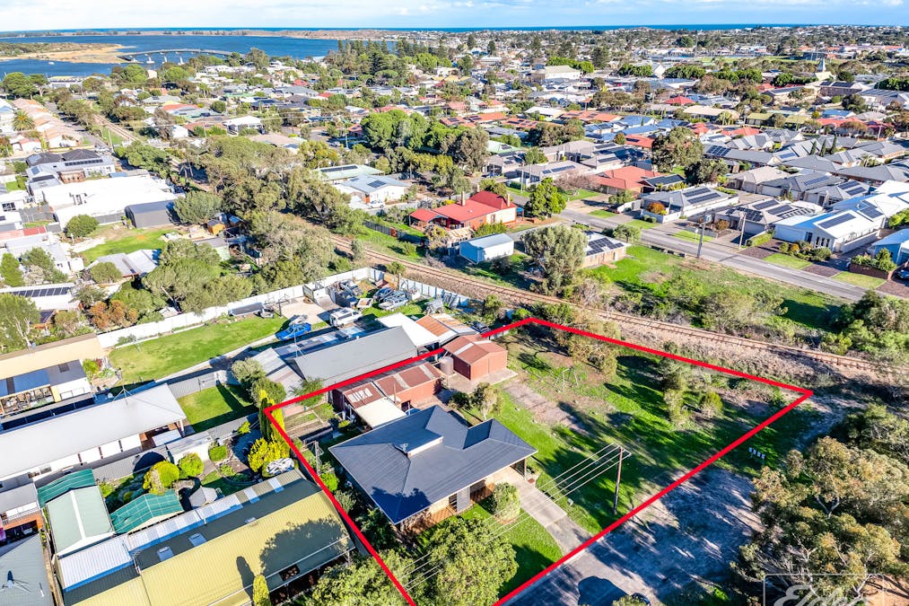 19 Lindsay Parade, Goolwa, SA, 5214 - Image 25