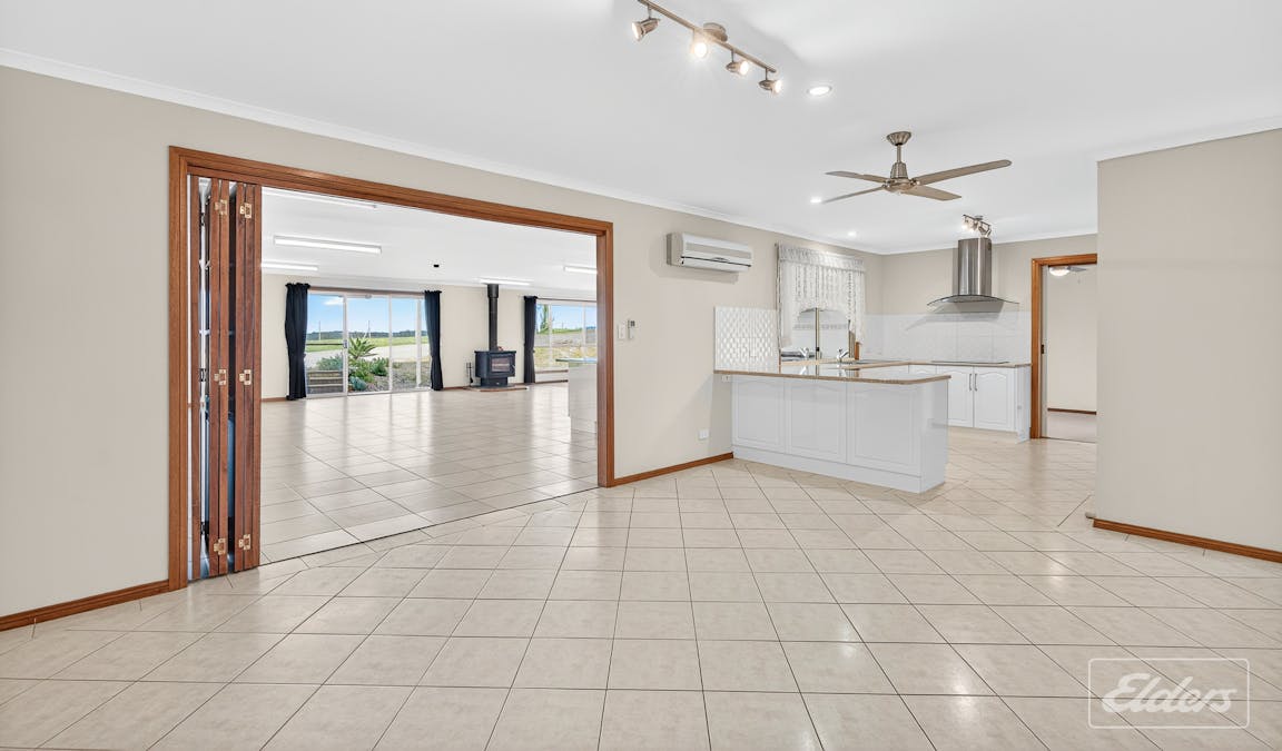 18 Arabian Court, Hindmarsh Valley, SA, 5211 - Image 9