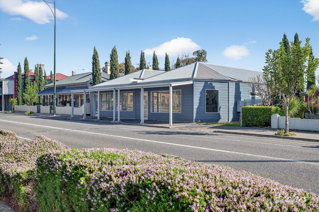 24 & 24A North Terrace, Port Elliot, SA, 5212 - Image 2