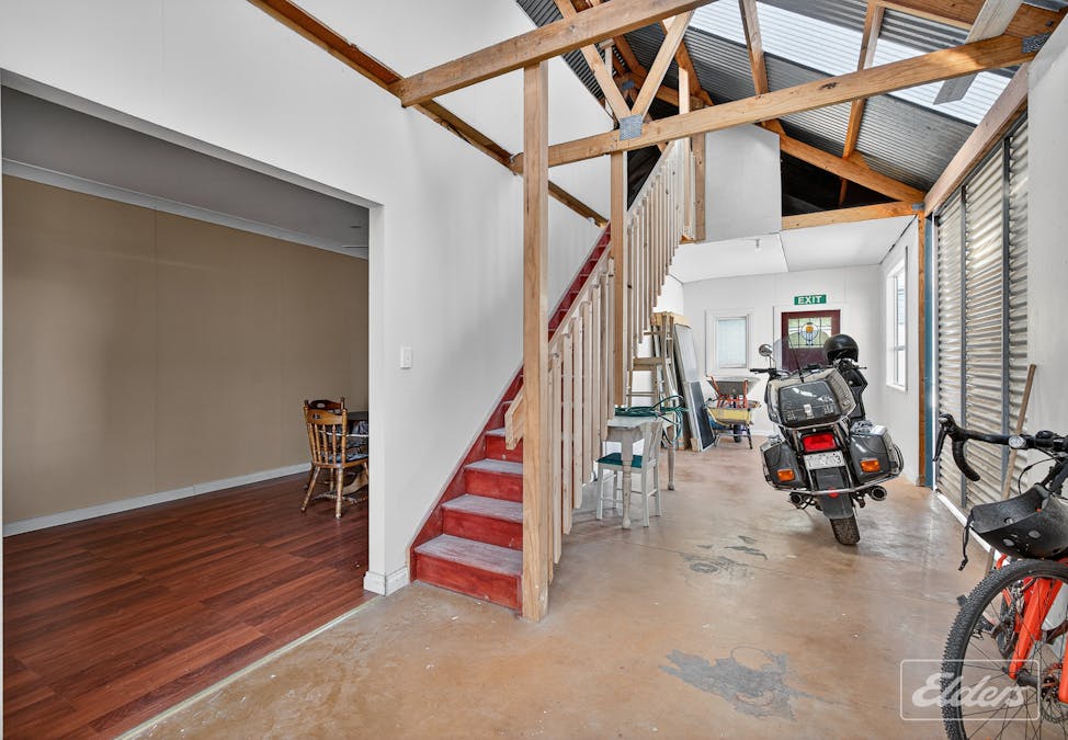 24 & 24A North Terrace, Port Elliot, SA, 5212 - Image 30