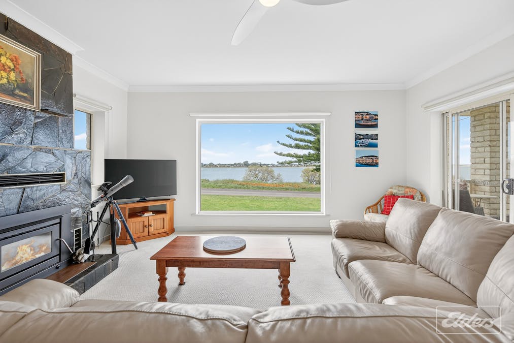 17 Captain Sturt Parade, Hindmarsh Island, SA, 5214 - Image 6