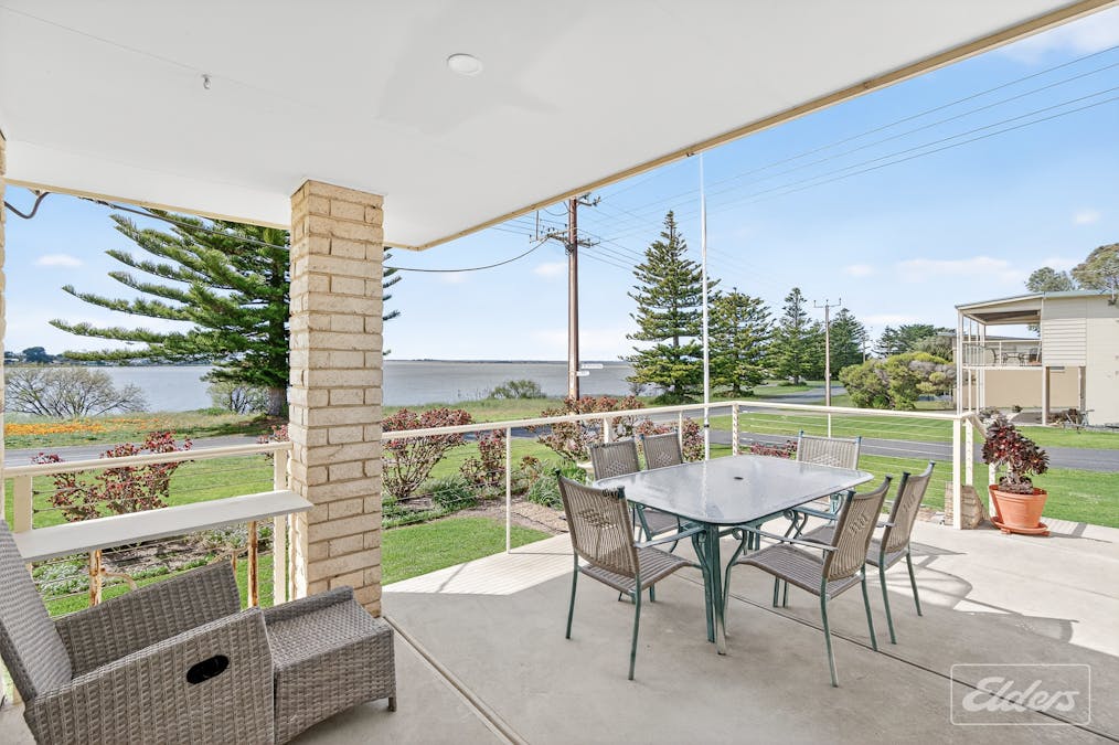 17 Captain Sturt Parade, Hindmarsh Island, SA, 5214 - Image 24