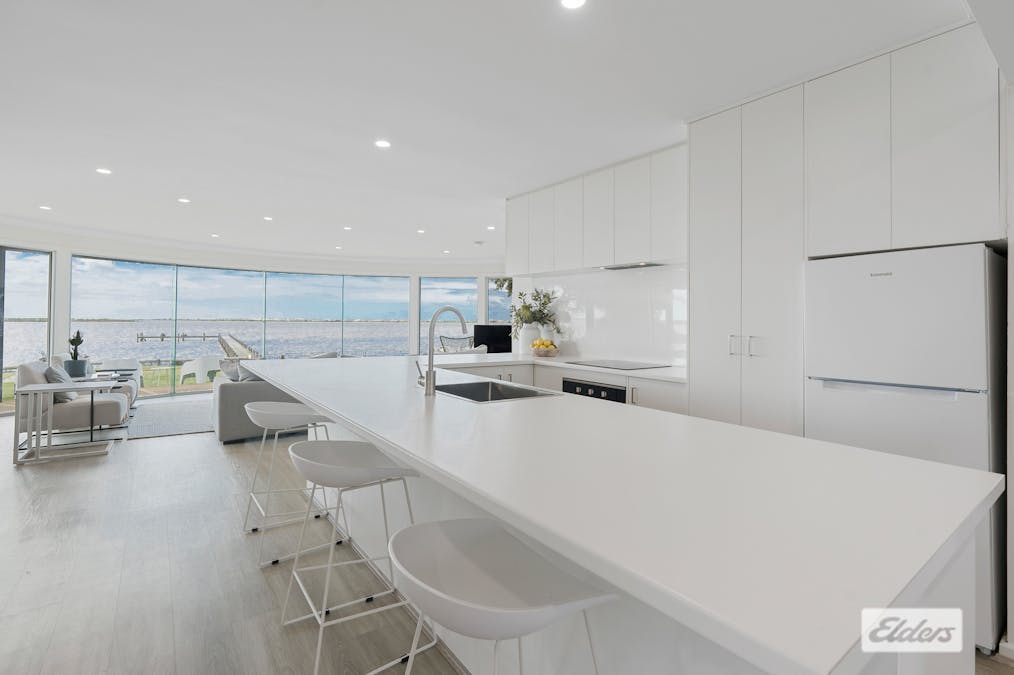 47 Mundoo Channel Drive, Hindmarsh Island, SA, 5214 - Image 8