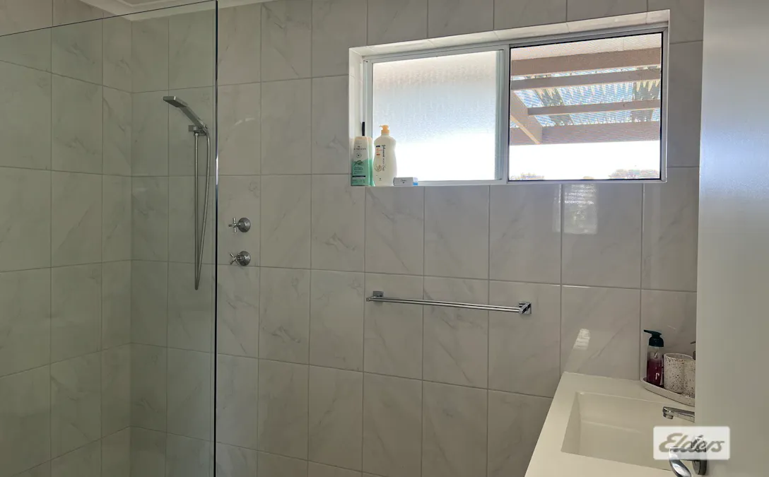 33 Seaview Avenue , Middleton, SA, 5213 - Image 8