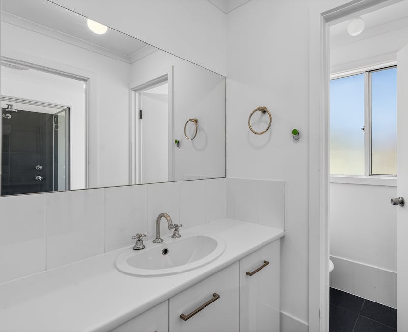 8 Laxton Street, Mccracken, SA, 5211 - Image 17