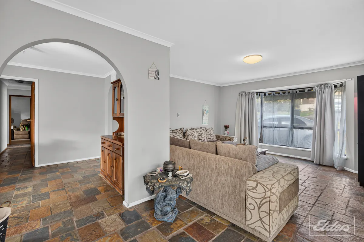 18 Lacrington Street — photo 11 of 21