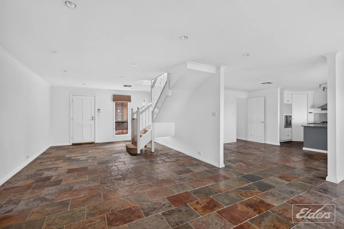 27 Arcadia Avenue — photo 6 of 30